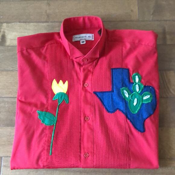 Vintage Needleworks, Etc red tuxedo shirt with map of Texas size medium - Picture 10 of 12